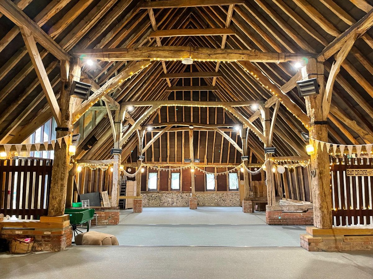 Gallery Item 4 for Farthingloe Barn